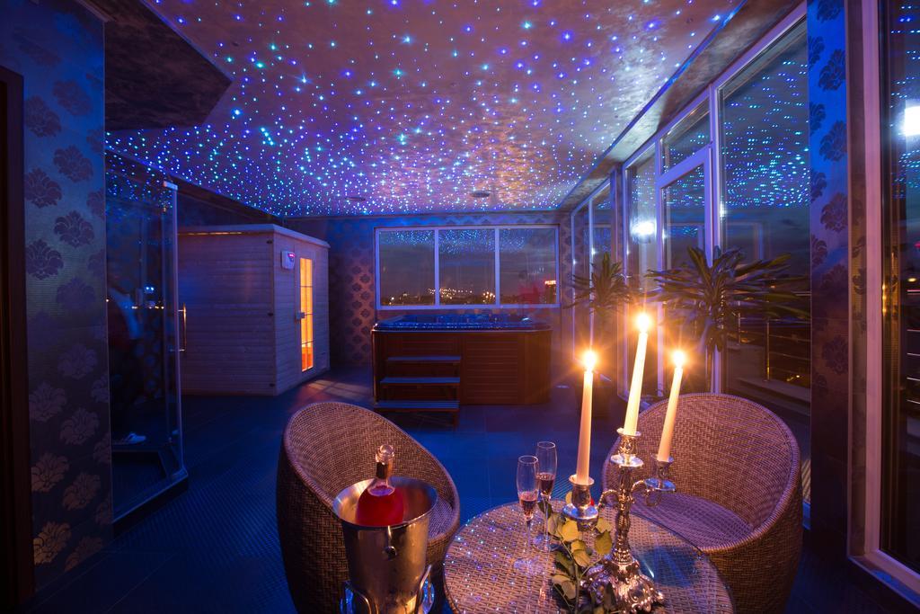 קריובה Hotel Meliss מראה חיצוני תמונה