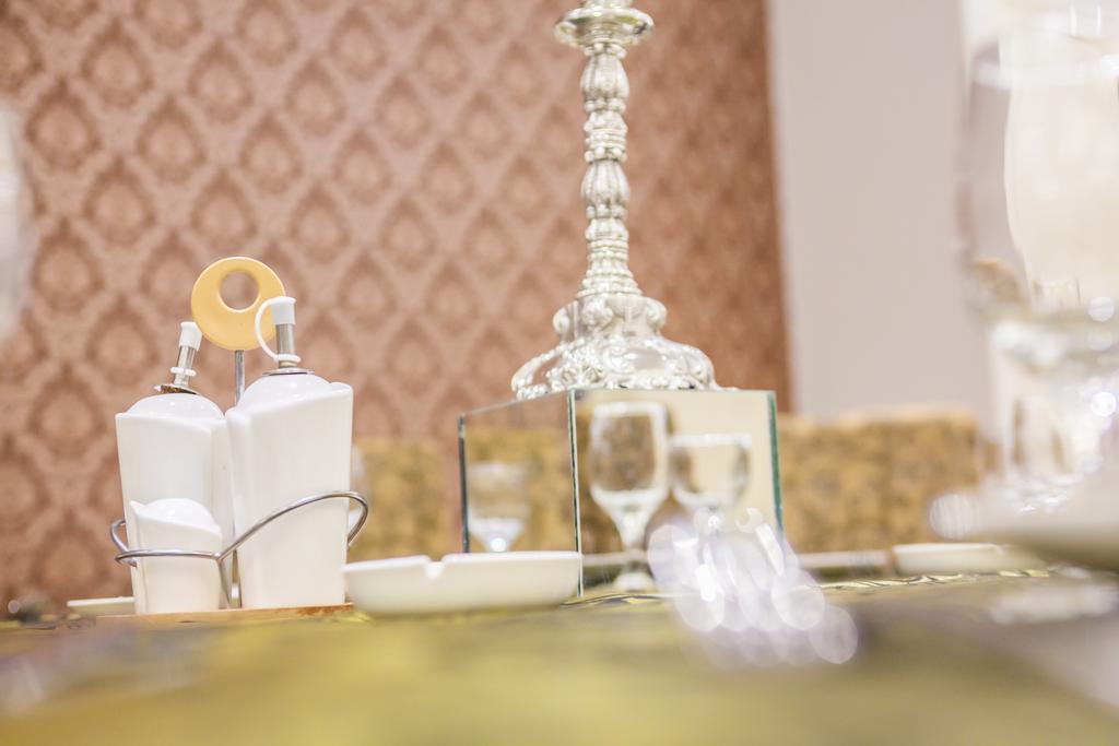 קריובה Hotel Meliss מראה חיצוני תמונה