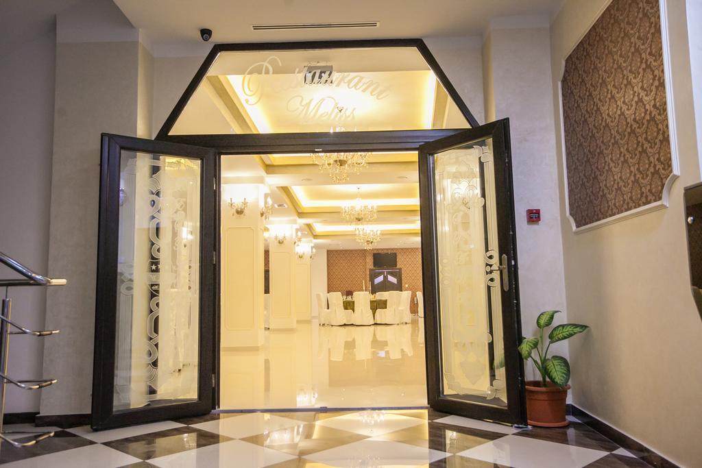 קריובה Hotel Meliss מראה חיצוני תמונה