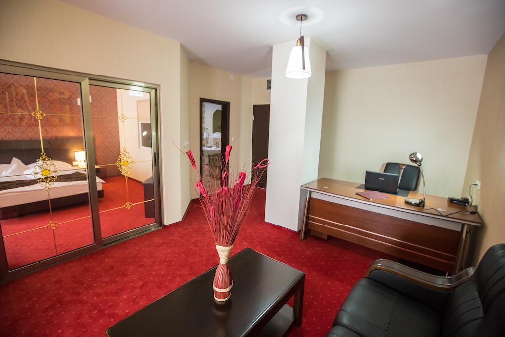 קריובה Hotel Meliss חדר תמונה