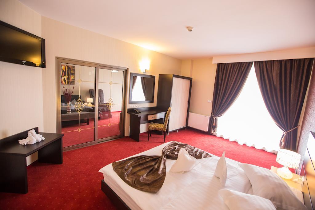קריובה Hotel Meliss חדר תמונה